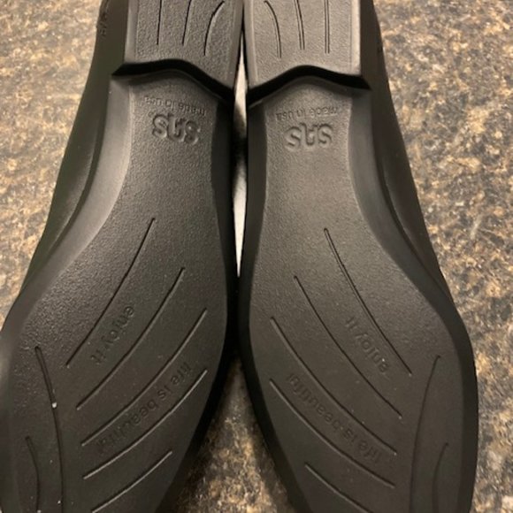 SAS Tripad ballet flats in black leather, with  patent toe and heel Size 10AA - Picture 2 of 3